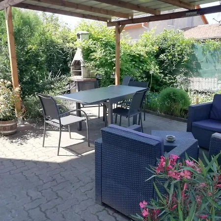 D'hotes Chez Dany Bed & Breakfast 3*